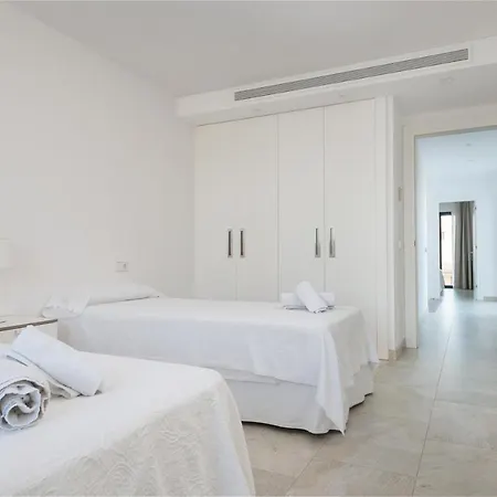 Casa Marian For 8 With Swimming Pool, Garden And Close To Willa