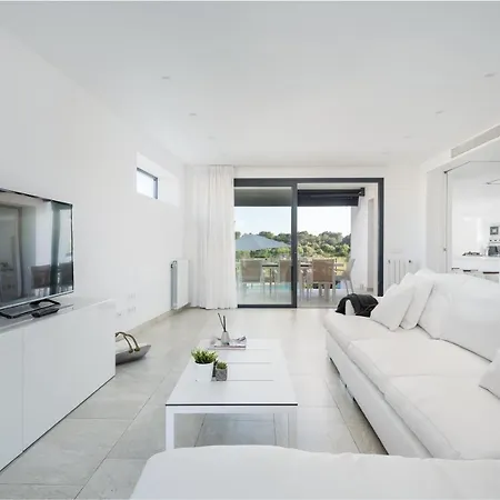 Casa Marian For 8 With Swimming Pool, Garden And Close To Can Picafort (Mallorca)