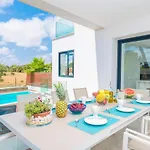 Casa Marian For 8 With Swimming Pool, Garden And Close To 坎皮卡福特