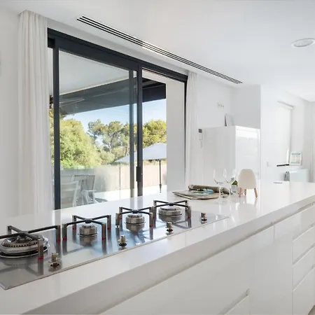 Casa Marian For 8 With Swimming Pool, Garden And Close To *