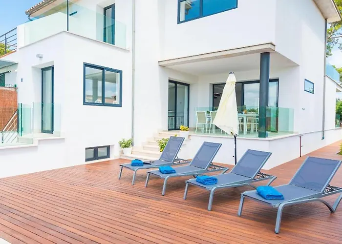 Casa Marian For 8 With Swimming Pool, Garden And Close To