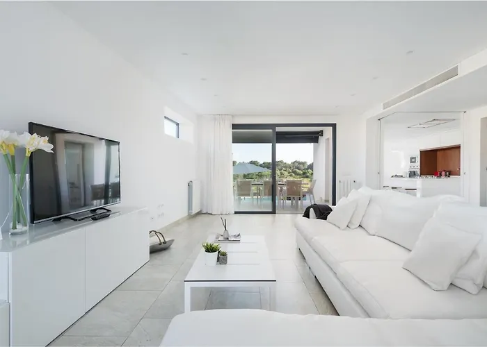 Casa Marian For 8 With Swimming Pool, Garden And Close To Can Picafort (Mallorca)