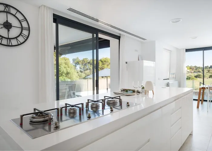 Casa Marian For 8 With Swimming Pool, Garden And Close To *