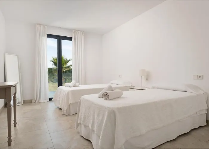 Villa Casa Marian For 8 With Swimming Pool, Garden And Close To *