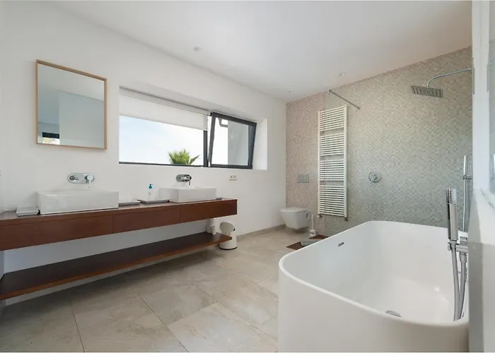 Casa Marian For 8 With Swimming Pool, Garden And Close To *