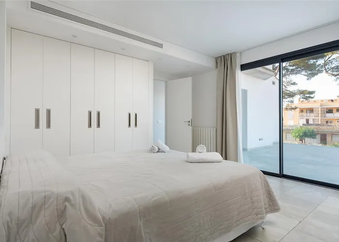 Casa Marian For 8 With Swimming Pool, Garden And Close To