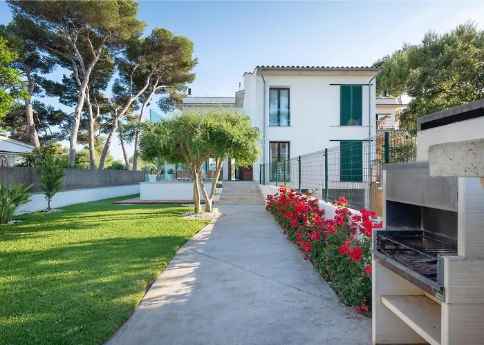 Casa Marian For 8 With Swimming Pool, Garden And Close To *